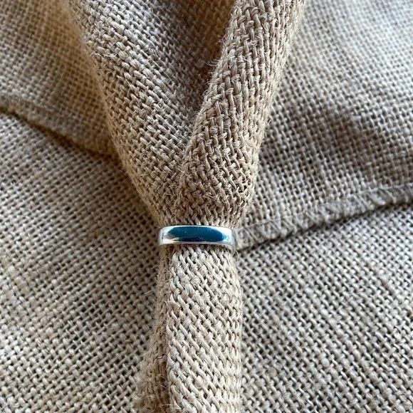 Sliver 925 Sterling Silver Square Circle Ring Size 8